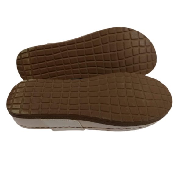 Cliffs Chelsea White and Silver Sandals Women's Size 10M - Picture 6 of 7